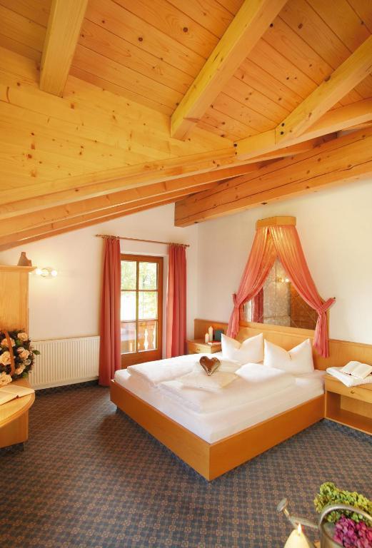 Landhaus Kostenzer Mit Sauna フューゲン 部屋 写真