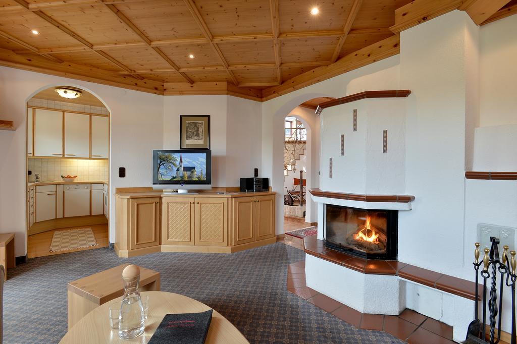 Landhaus Kostenzer Mit Sauna フューゲン エクステリア 写真